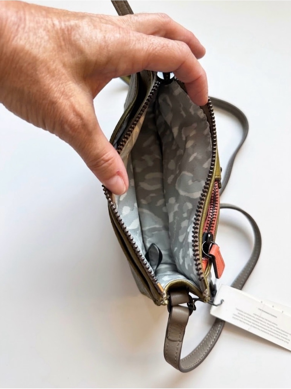 Aimee Kestenberg Olive Green/Orange Leather Crossbody with Dust Bag - Picture 6 of 8